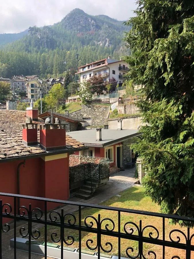 Residence Milcar Chiesa in Valmalenco Lägenhet